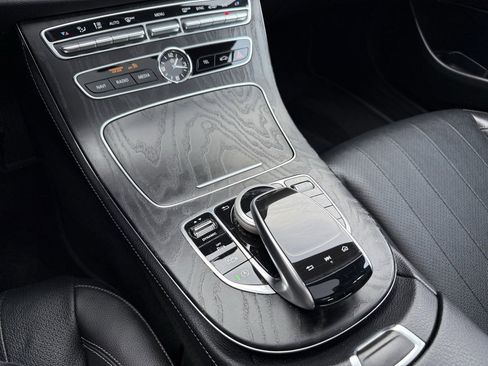 Used 2019 Mercedes-Benz E 450 E 450 w/ Premium Package image 21