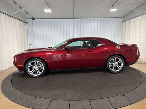 Used 2022 Dodge Challenger R/T w/ Cold Weather Group RWD image 2
