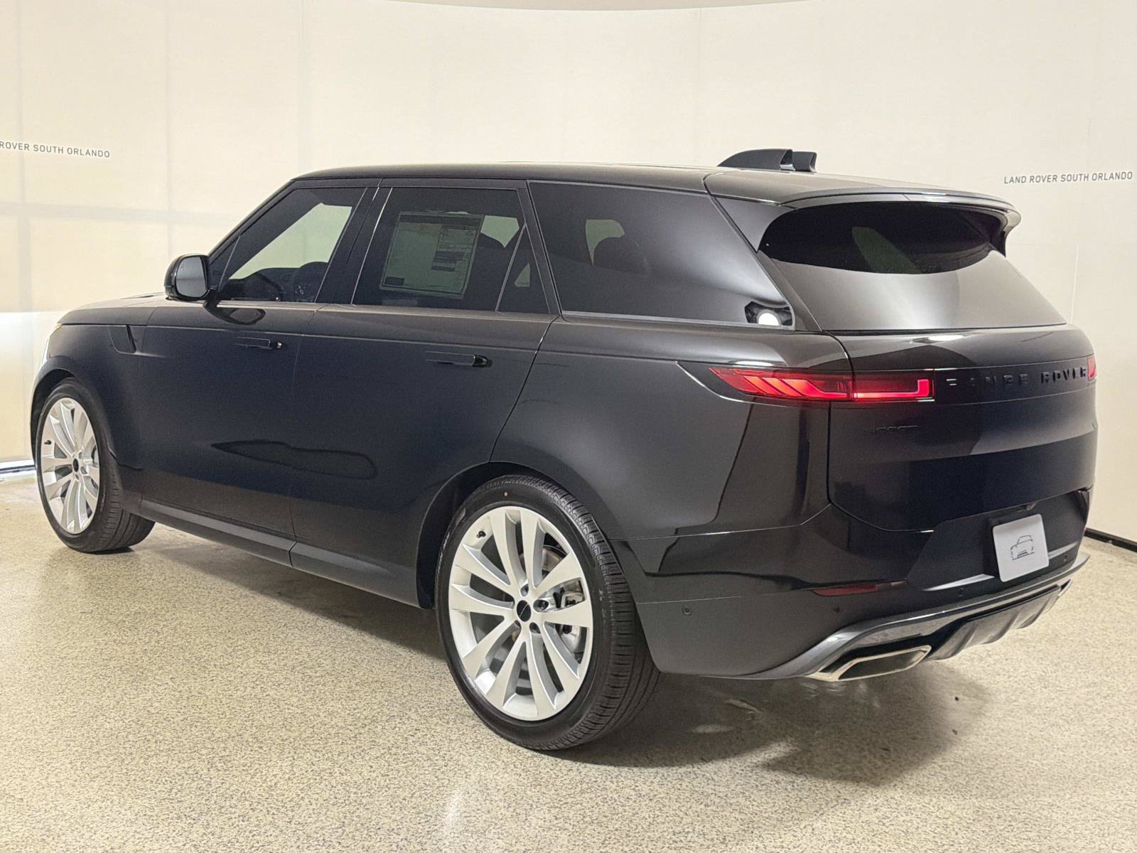 New 2027 Land Rover Range Rover Sport SE AWD/4WD image 3