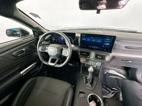 Used 2025 Ford Mustang Coupe RWD image 20