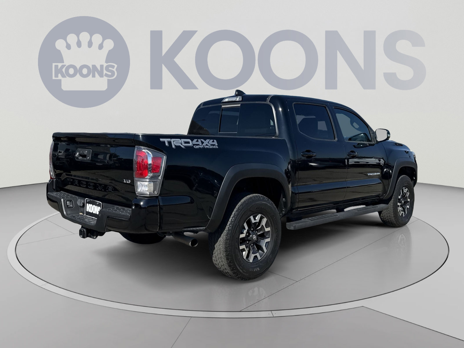 Used 2021 Toyota Tacoma TRD Off-Road w/ Technology Package AWD/4WD image 7