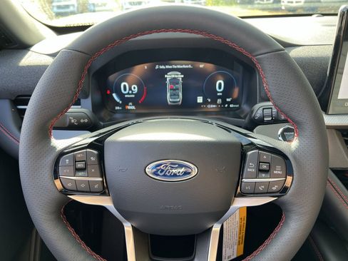 New 2026 Ford Explorer ST-Line w/ ST-Line Street Pack image 16