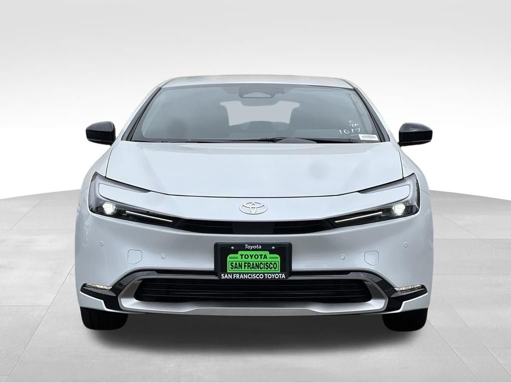 New 2027 Toyota Prius Plug-In Hybrid FWD image 5