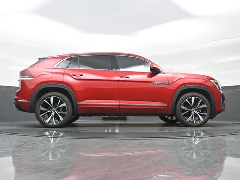 Used 2024 Volkswagen Atlas Cross Sport SEL Premium R-Line image 32