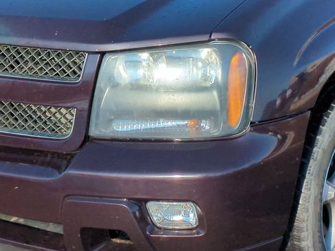 Used 2008 Chevrolet TrailBlazer LT w/ Sun And Sound Package image 11