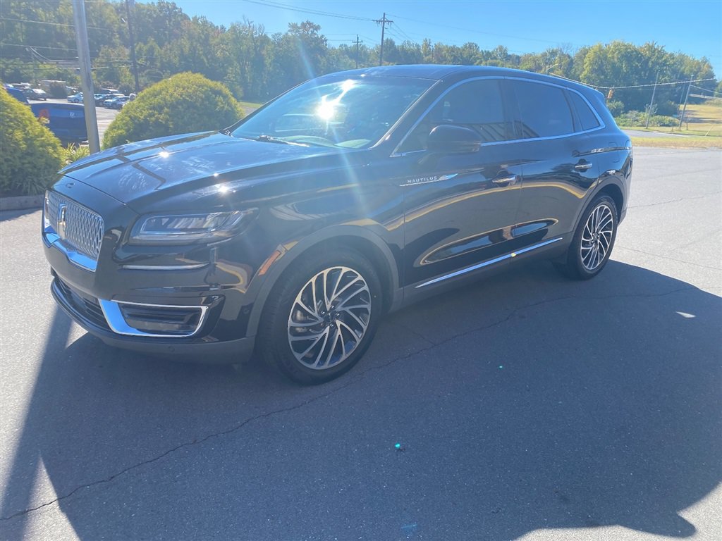 Used 2019 Lincoln Nautilus Reserve FWD image 3