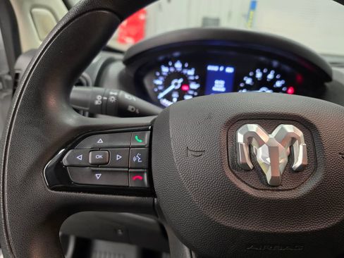 Used 2025 RAM ProMaster 2500 w/ Convenience Group image 19