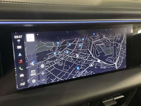 Certified 2025 Porsche Macan 4 Electric image 32