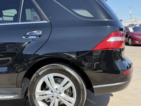 Used 2014 Mercedes-Benz ML 350 4MATIC w/ Premium 1 Package image 16