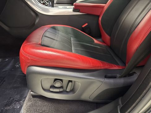 Used 2020 Land Rover Range Rover Sport HST image 14