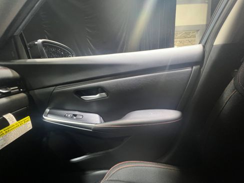 New 2025 Nissan Sentra SR image 16