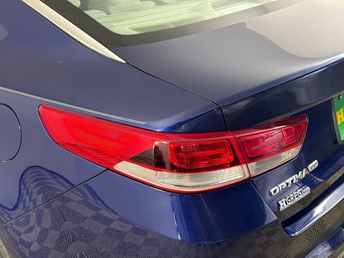 Used 2016 Kia Optima LX image 35