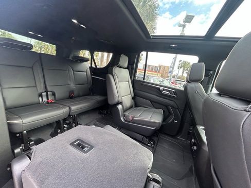 New 2026 Chevrolet Suburban Premier w/ Sun And Tow Package AWD/4WD image 21