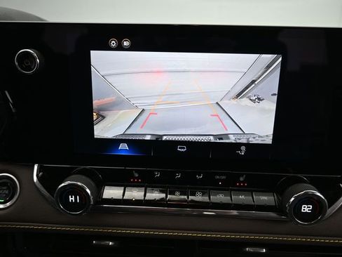 Used 2024 Chevrolet Colorado ZR2 image 16