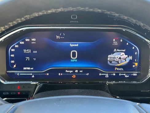 Used 2025 Chevrolet Silverado 2500 LT w/ Convenience Package image 37