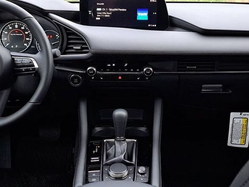 New 2026 MAZDA MAZDA3 Hatchback w/Premium Plus Pkg AWD/4WD image 25