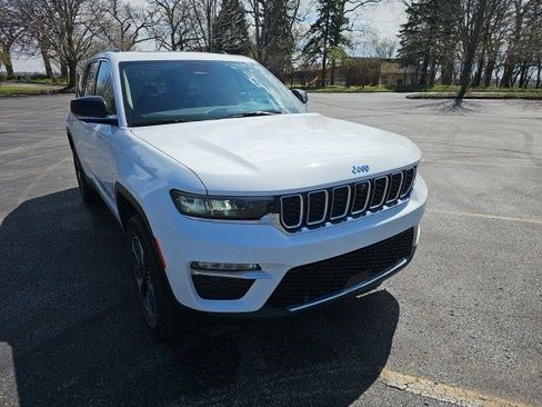 Used 2022 Jeep Grand Cherokee Limited 4xe w/ Luxury Tech Group II image 8