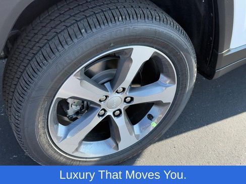 New 2025 Jeep Grand Cherokee Limited image 5