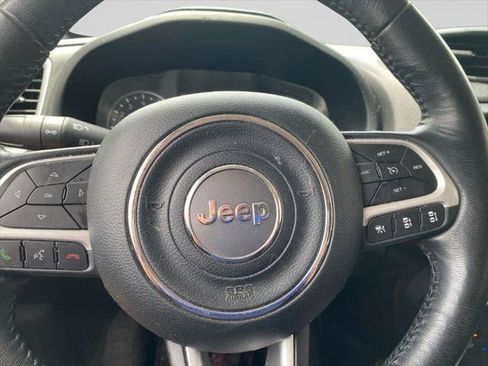 Certified 2021 Jeep Renegade Latitude w/ Luxury Group I AWD/4WD image 11