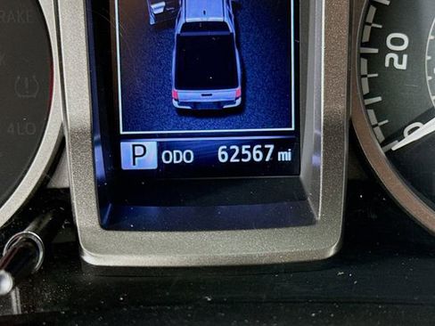 Used 2019 Toyota Tacoma SR5 image 12