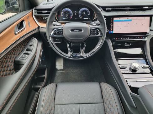 New 2026 Jeep Grand Cherokee L Summit AWD/4WD image 31