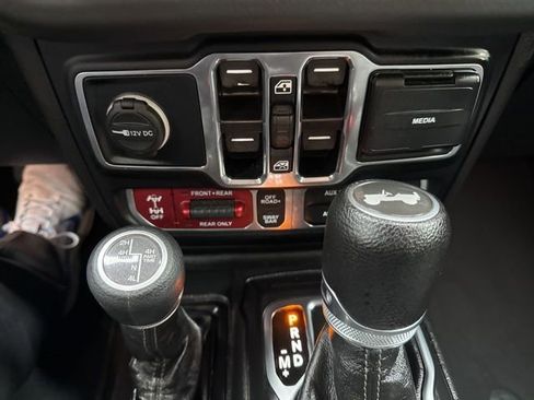 Used 2024 Jeep Wrangler Unlimited Rubicon 4xe image 20