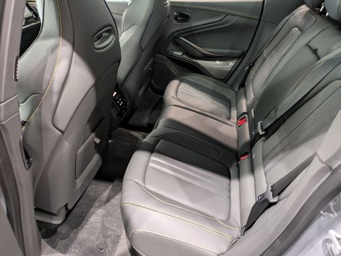 Used 2025 Aston Martin DBX 707 image 18