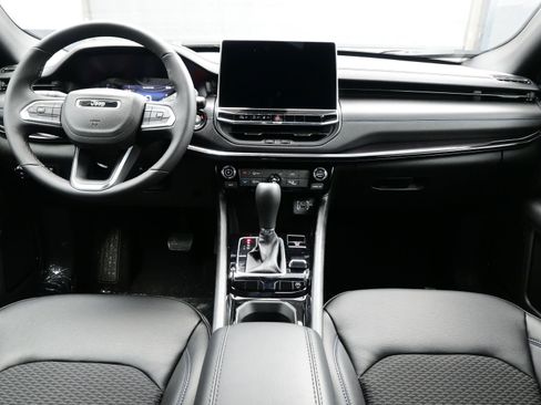 New 2026 Jeep Compass Latitude AWD/4WD image 9