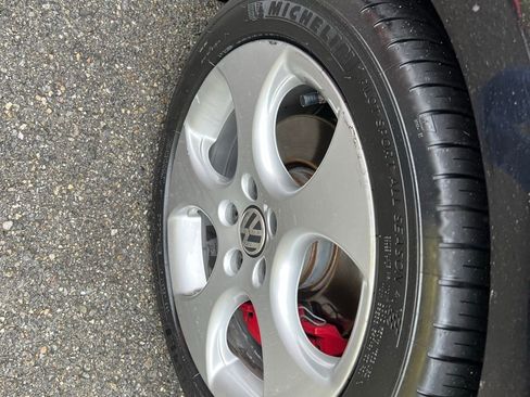 Used 2010 Volkswagen GTI 4-Door image 12