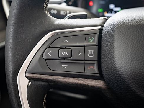 Used 2023 Jeep Grand Cherokee 4WD 4xe image 27