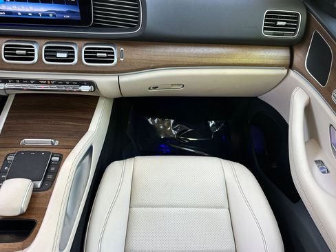Certified 2024 Mercedes-Benz GLE 450 4MATIC image 33