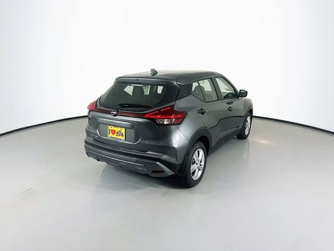 New 2025 Nissan Kicks Play S FWD image 7