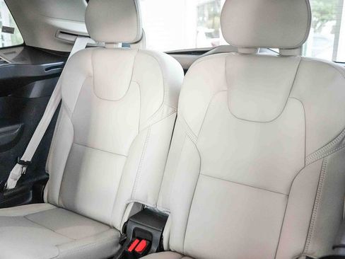 New 2026 Volvo XC90 T8 Ultra w/ Protection Package Premier AWD/4WD image 22