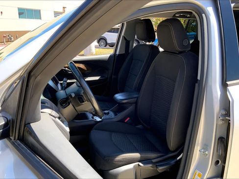 Used 2020 GMC Terrain SLE w/ Elevation Edition FWD image 8