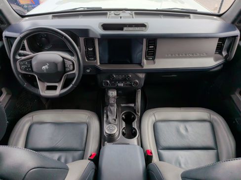 Used 2023 Ford Bronco Outer Banks image 32