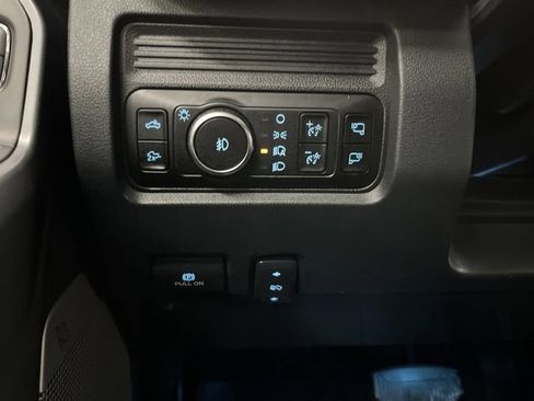 Used 2025 Ford F350 Lariat w/ Black Appearance Package image 27