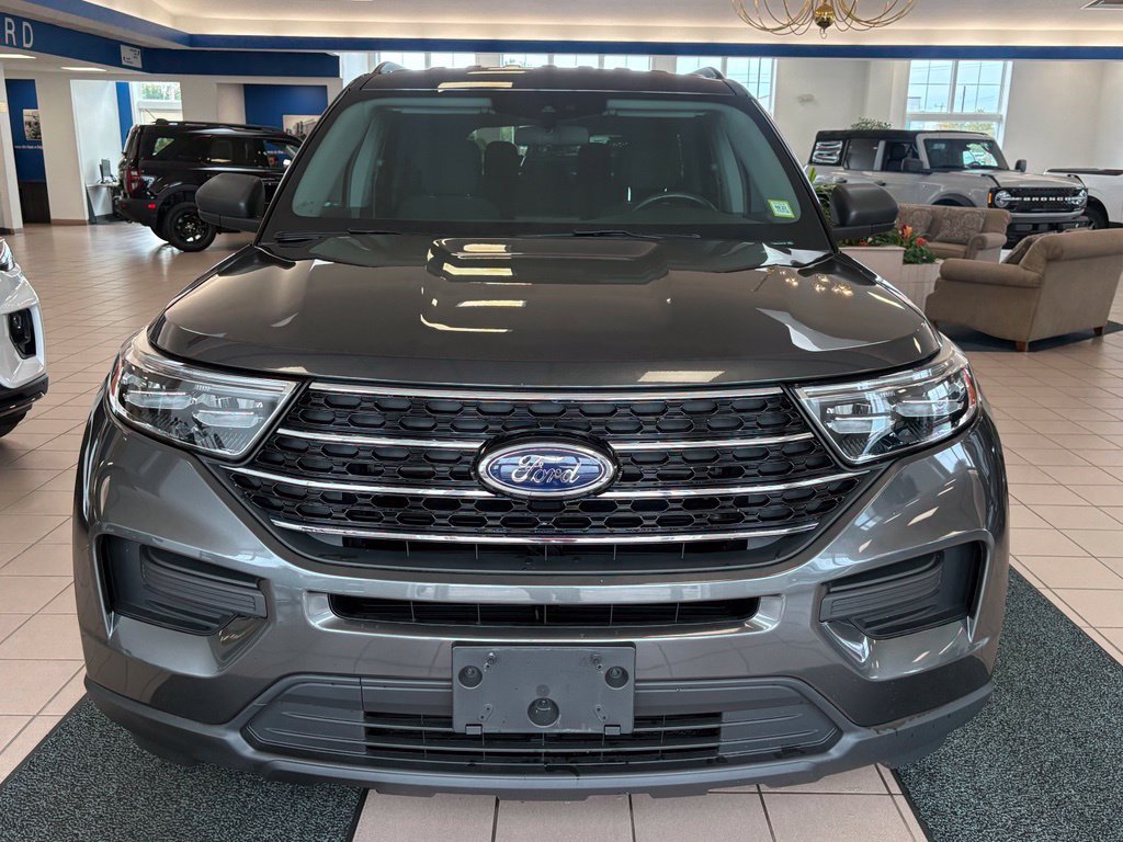 Used 2020 Ford Explorer XLT w/ Comfort Package AWD/4WD image 8