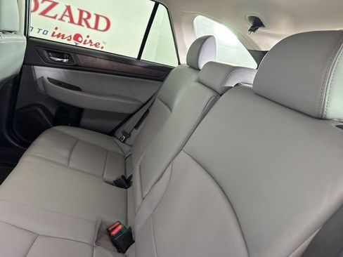 Used 2019 Subaru Outback 2.5i Limited image 13