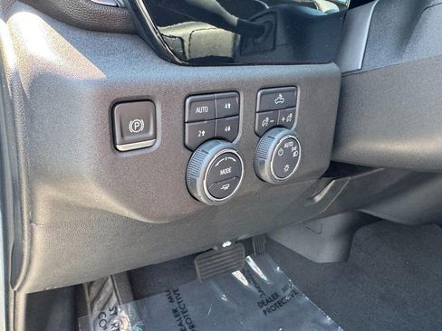 Used 2023 Chevrolet Silverado 1500 LT w/ Z71 Off-Road Package AWD/4WD image 16