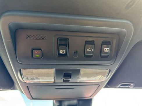 Used 2021 Nissan Titan PRO-4X w/ Pro-4x Convenience Package image 29