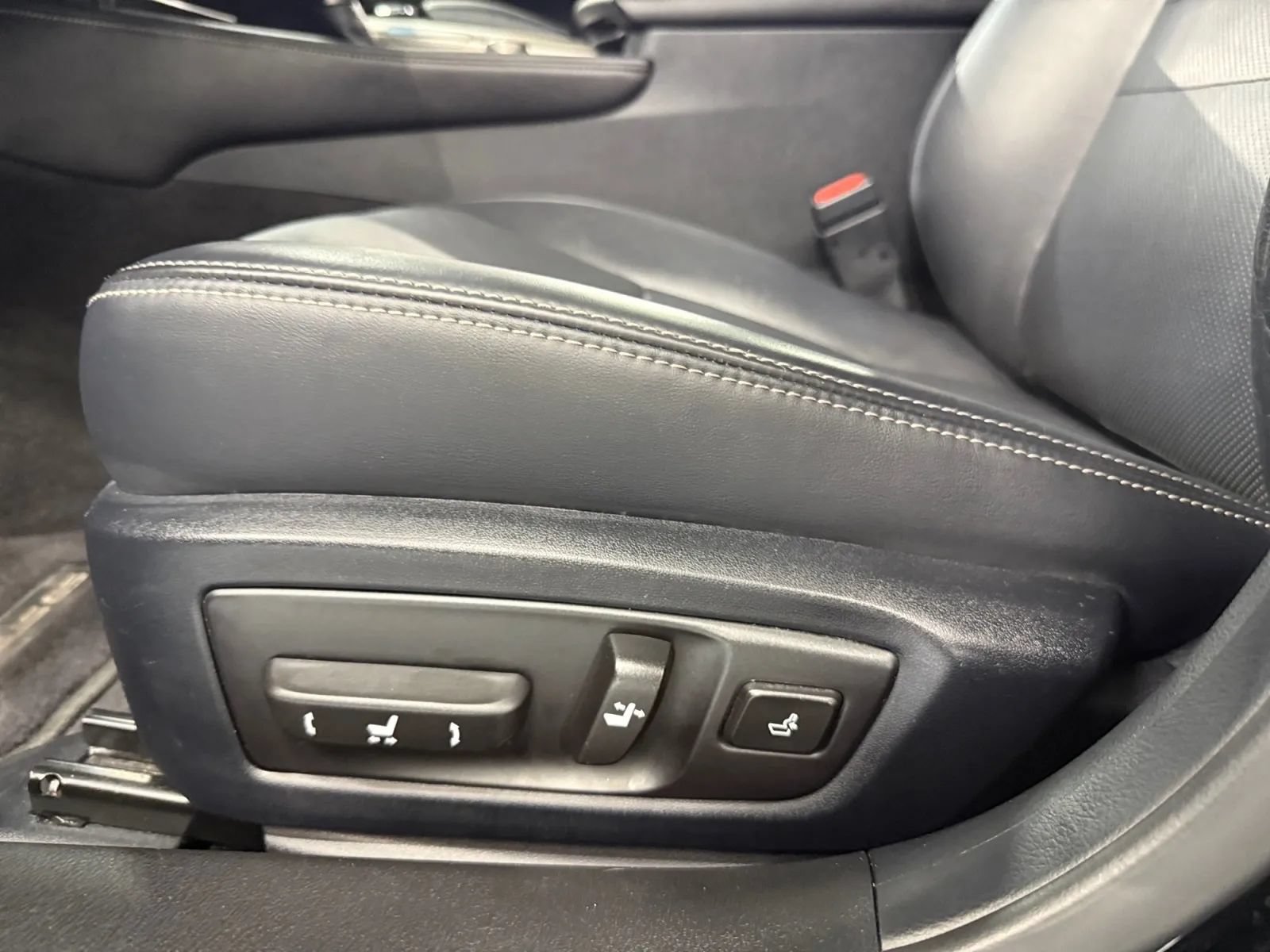 Used 2016 Lexus GS 350 AWD w/ Premium Package image 29