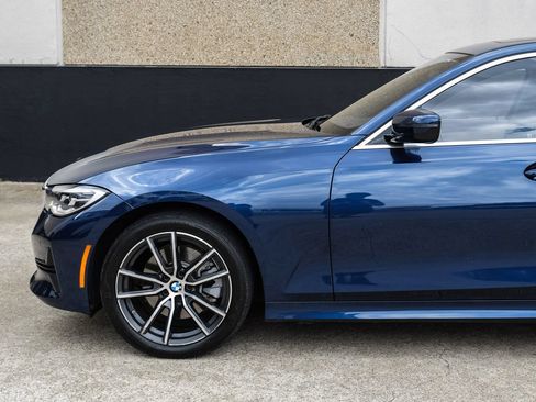 Used 2019 BMW 330i xDrive Sedan w/ Convenience Package AWD/4WD image 12
