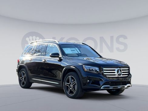 New 2026 Mercedes-Benz GLB 250 4MATIC image 8