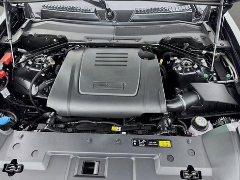New 2026 Land Rover Defender 110 S image 32
