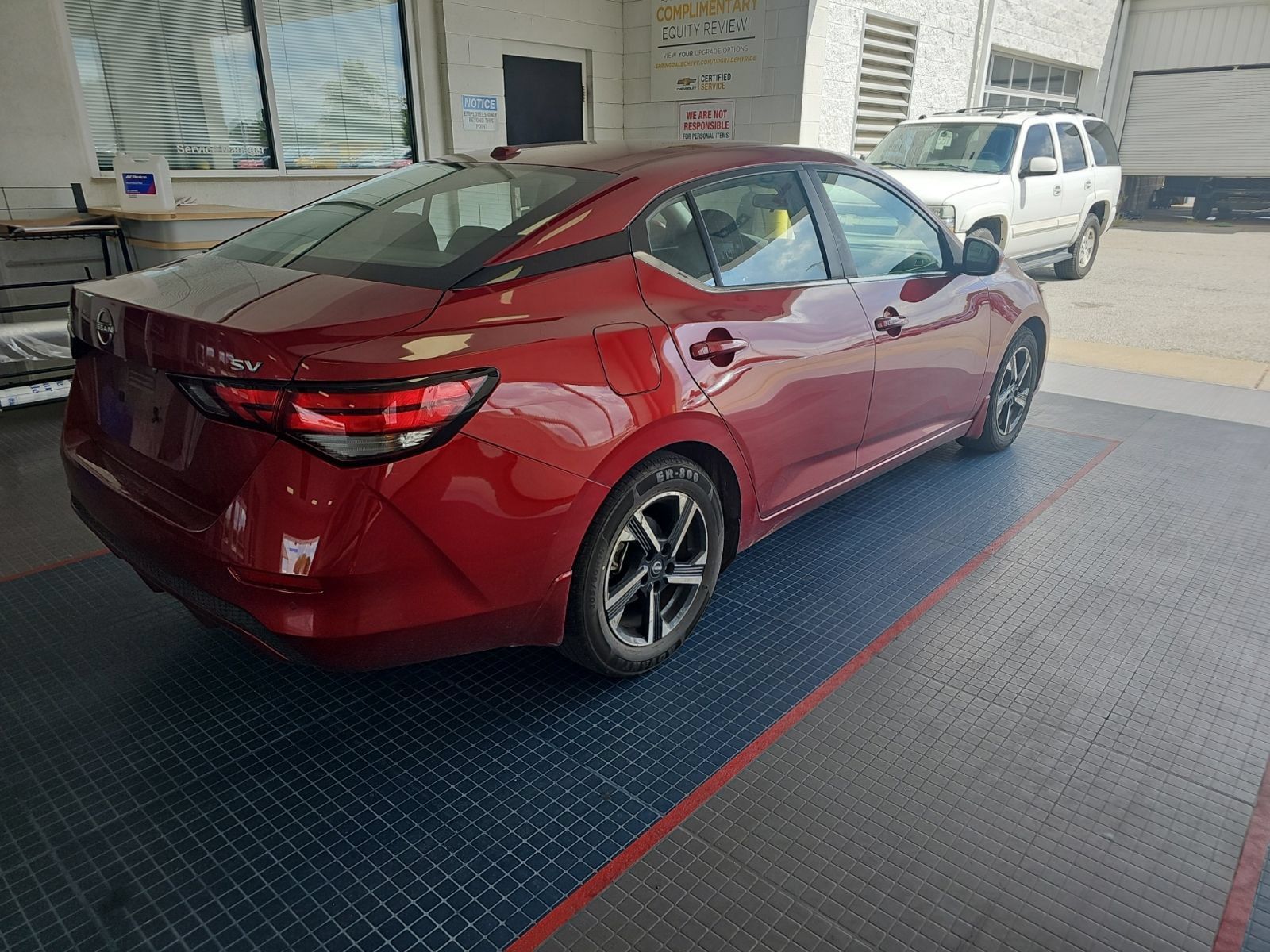 Used 2024 Nissan Sentra SV FWD image 3
