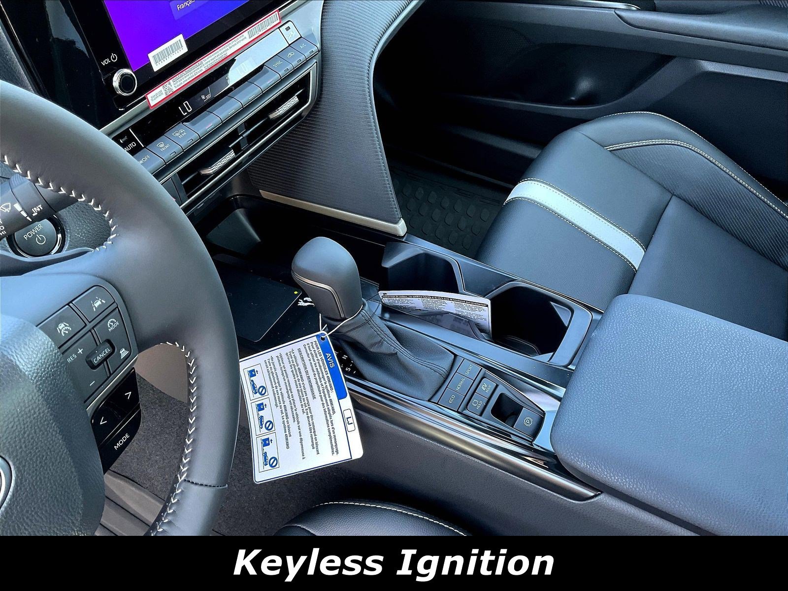 Used 2026 Toyota Camry SE AWD/4WD image 11