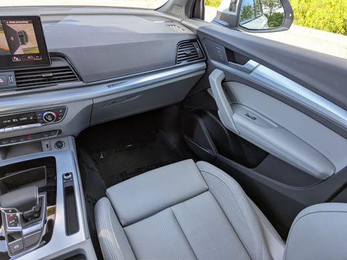 Certified 2025 Audi Q5 Prestige image 18