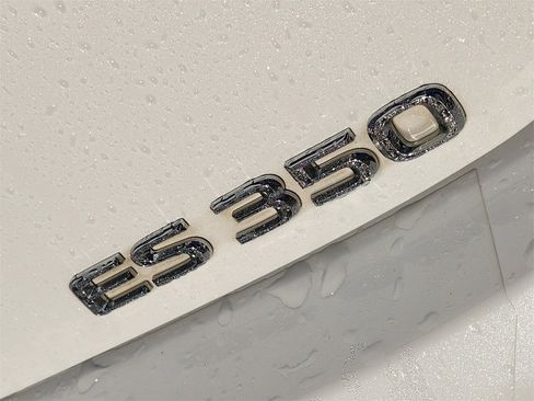 Used 2022 Lexus ES 350 F Sport image 10