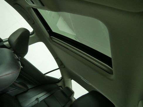 Used 2024 Nissan Altima 2.5 SR image 12