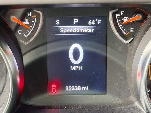 Used 2023 Jeep Gladiator Sport AWD/4WD image 12